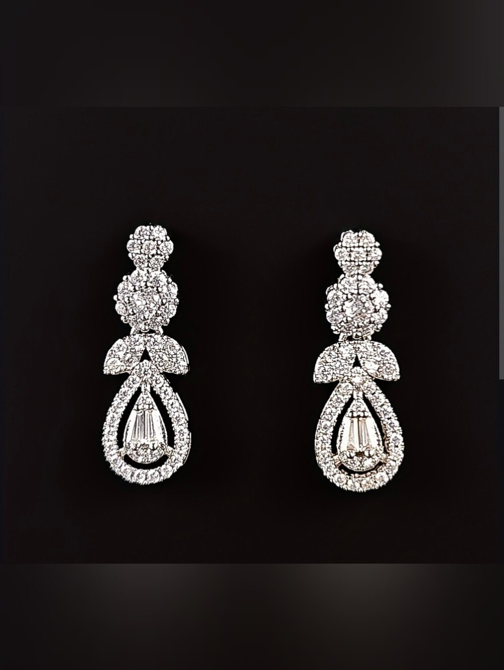 $8 Each Or Bundle 5/$20 Elegant Silver-Tone Dainty Crystal Drop Earrings
